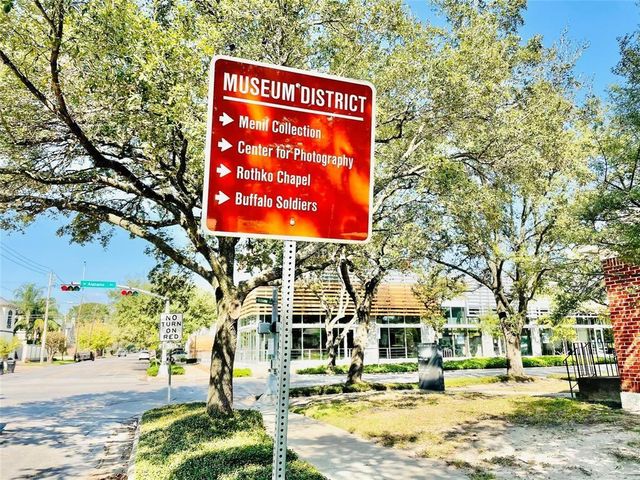 1329 Hyde Park Boulevard, Houston, TX 77006