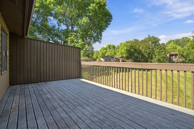 243 W Eagle Lake Drive, Maple Grove, MN 55369