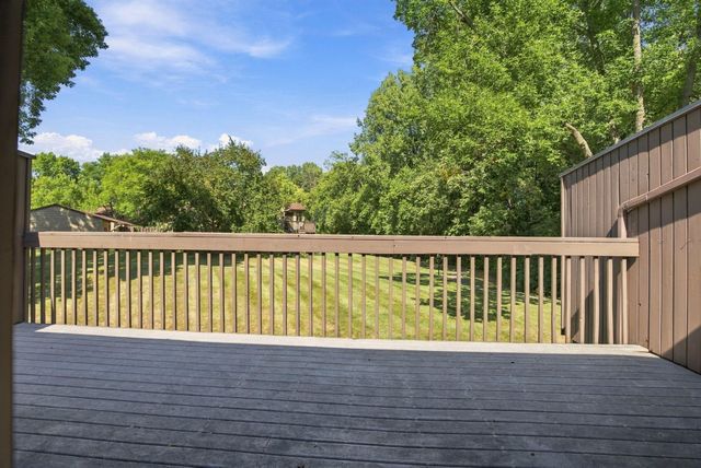 243 W Eagle Lake Drive, Maple Grove, MN 55369