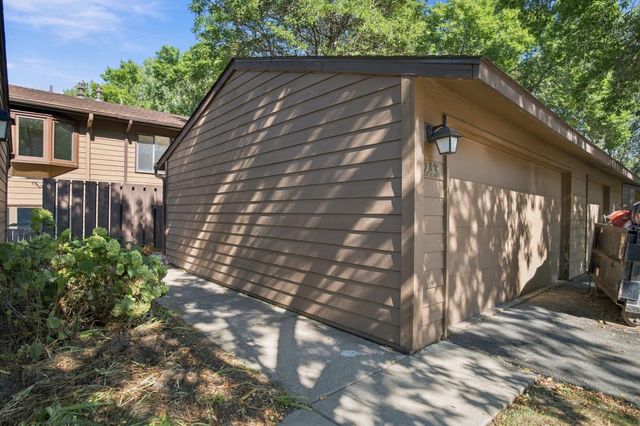 243 W Eagle Lake Drive, Maple Grove, MN 55369