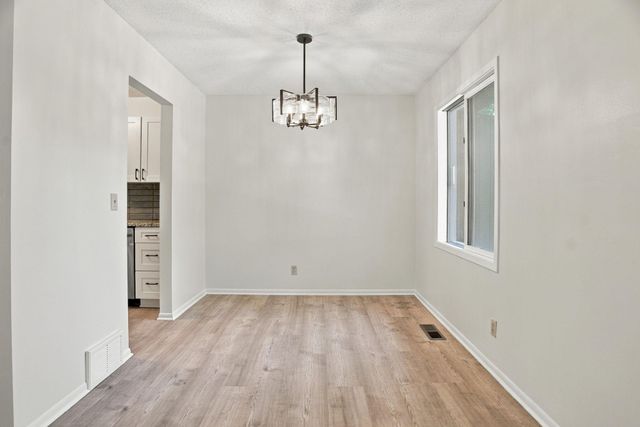 243 W Eagle Lake Drive, Maple Grove, MN 55369