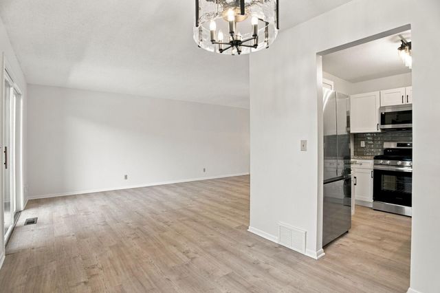 243 W Eagle Lake Drive, Maple Grove, MN 55369