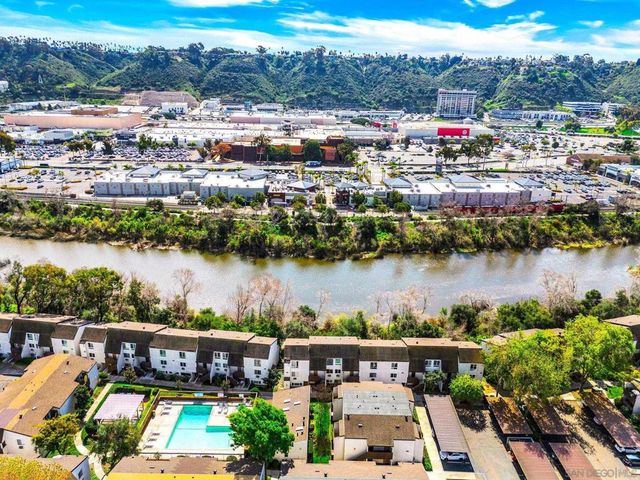 8023 Caminito De Pizza E, San Diego, CA 92108