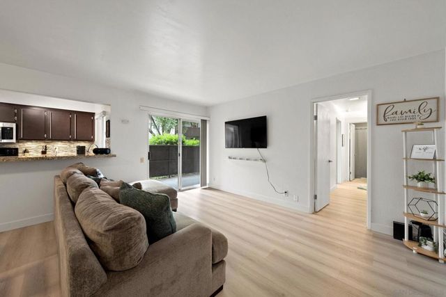 8023 Caminito De Pizza E, San Diego, CA 92108