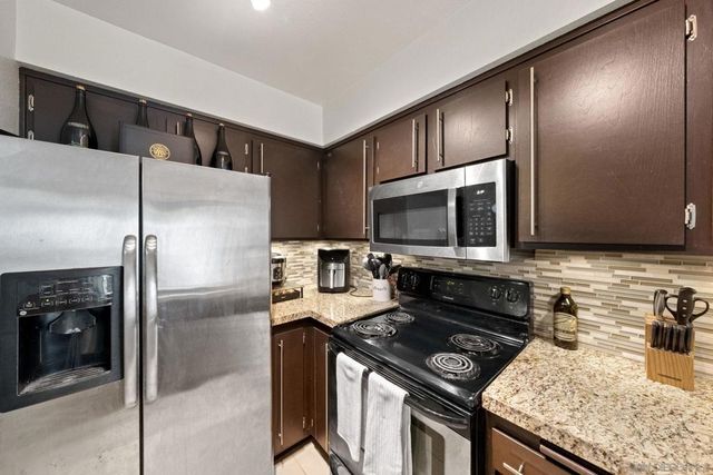 8023 Caminito De Pizza E, San Diego, CA 92108