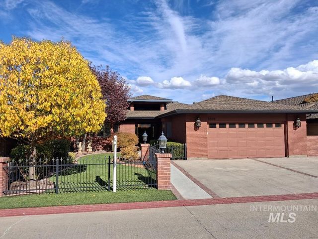 3306 W Hillcrest Lane, Boise, ID 83705 property photo