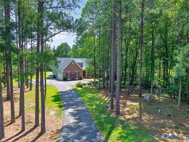 3834 Mill Mount Dr, Powhatan, VA 23139