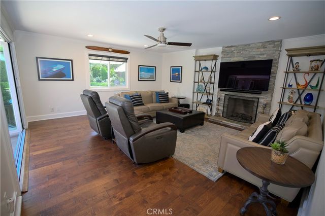 1736 Bayport Way, Newport Beach, CA 92660