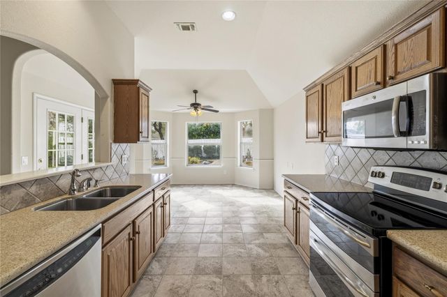 309 Heritage Hills DR, Fredericksburg, TX 78624