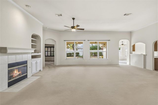 309 Heritage Hills DR, Fredericksburg, TX 78624