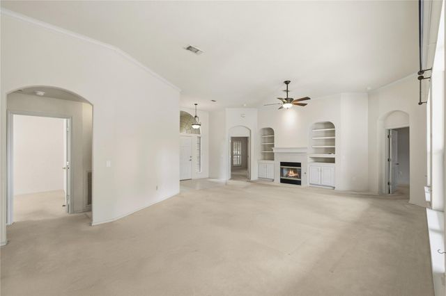 309 Heritage Hills DR, Fredericksburg, TX 78624