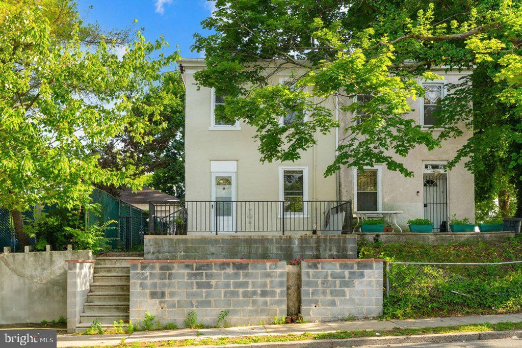 1364 W SPENCER ST, Philadelphia, PA 19141