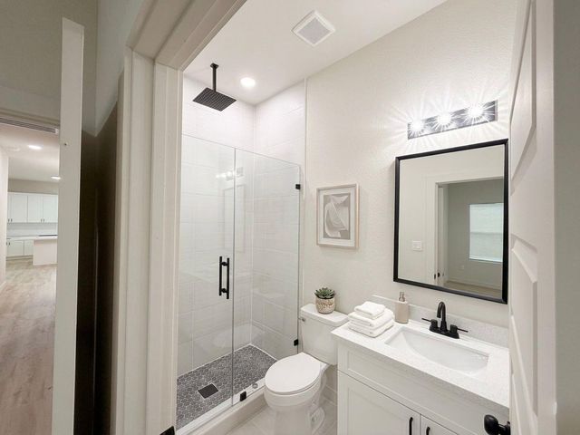 326 Clearwater A-B Street, Houston, TX 77029