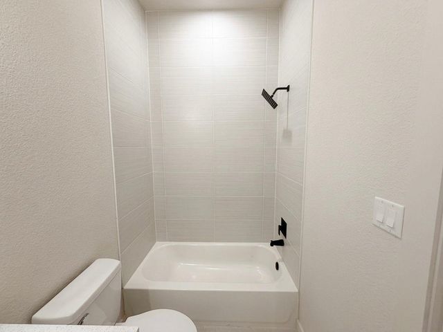 326 Clearwater A-B Street, Houston, TX 77029