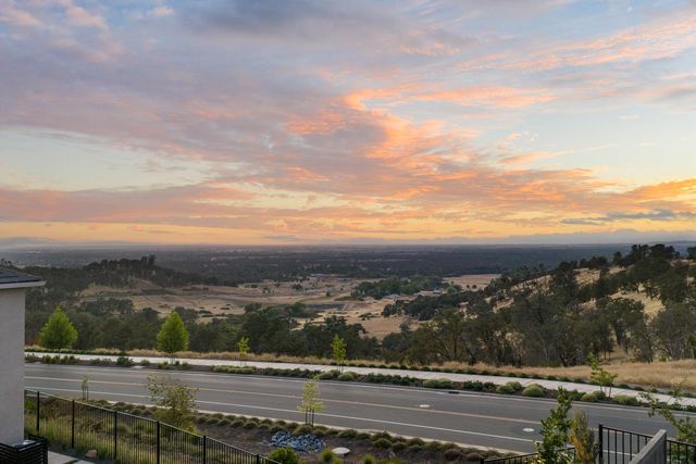 903 Caprock Ln, Bickford Ranch, CA 95648