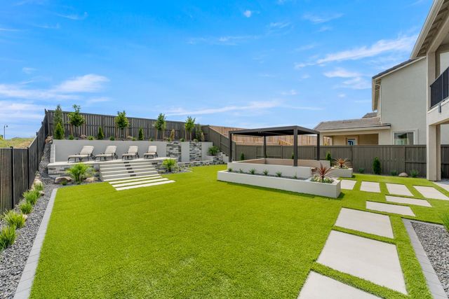 903 Caprock Ln, Bickford Ranch, CA 95648