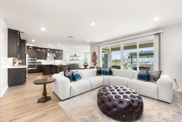 903 Caprock Ln, Bickford Ranch, CA 95648