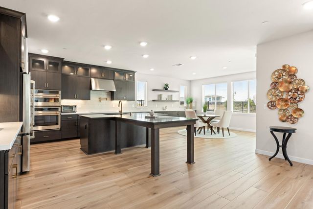 903 Caprock Ln, Bickford Ranch, CA 95648