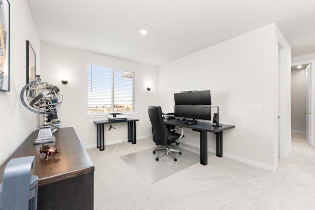 903 Caprock Ln, Bickford Ranch, CA 95648
