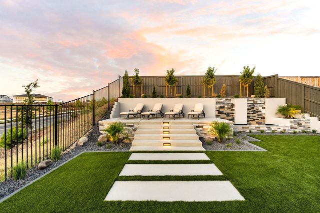 903 Caprock Ln, Bickford Ranch, CA 95648