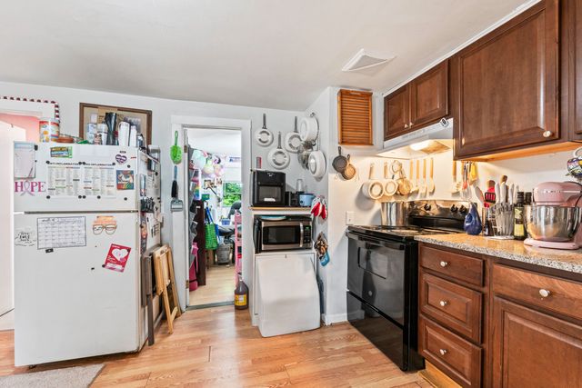 584 Chestnut Hill Road, Farmington, NH 03835