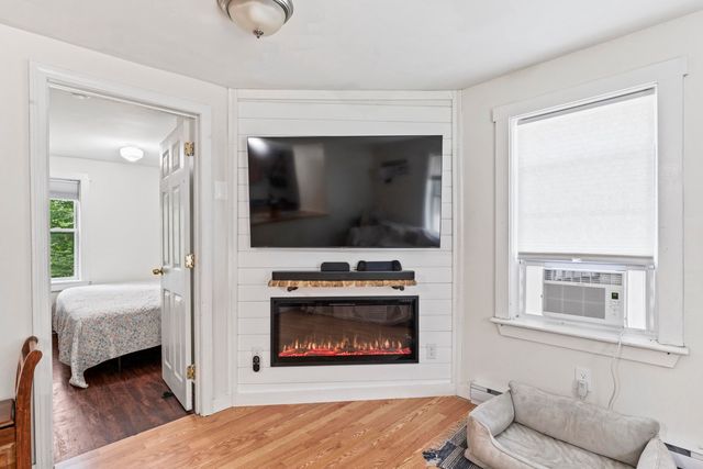 584 Chestnut Hill Road, Farmington, NH 03835