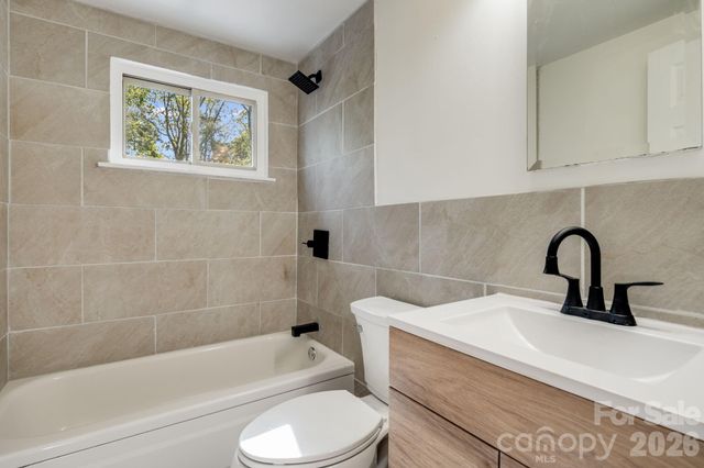 21 Oak Hill Drive, Asheville, NC 28806