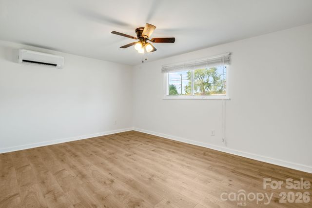 21 Oak Hill Drive, Asheville, NC 28806