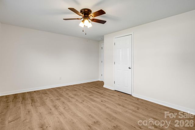 21 Oak Hill Drive, Asheville, NC 28806