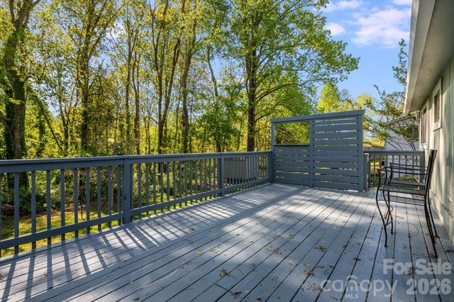 21 Oak Hill Drive, Asheville, NC 28806