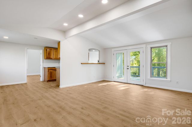 21 Oak Hill Drive, Asheville, NC 28806