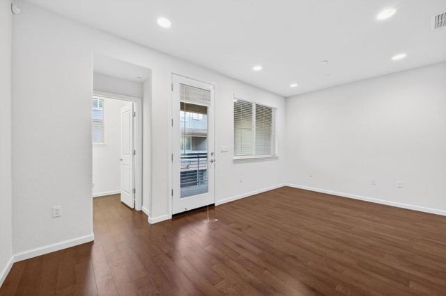 890 White Moonstone Loop, San Jose, CA 95123