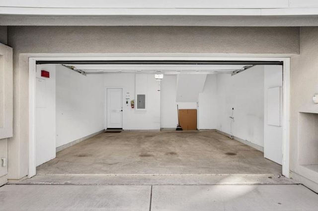 890 White Moonstone Loop, San Jose, CA 95123