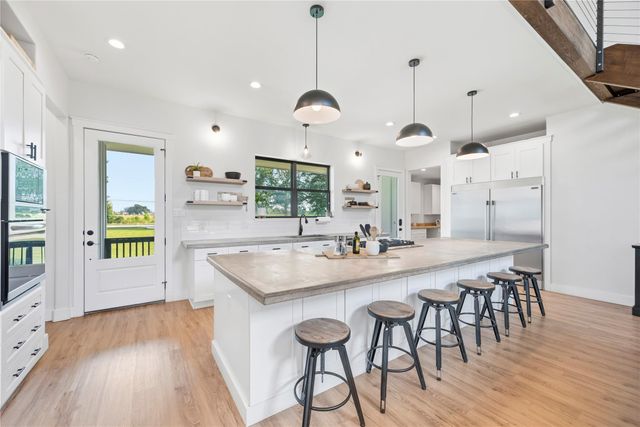 1400 Hicks Street, Tomball, TX 77375