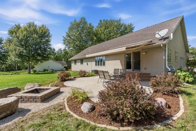 5061 Birchwood LANE, West Bend, WI 53095