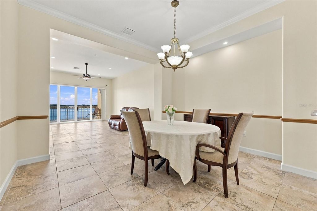 Image 18 of property listing at 8749 THE ESPLANADE 16, Orlando, FL 32836