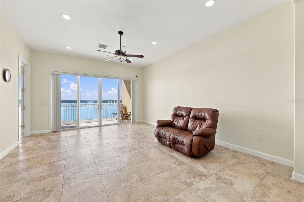 Image 22 of property listing at 8749 THE ESPLANADE 16, Orlando, FL 32836