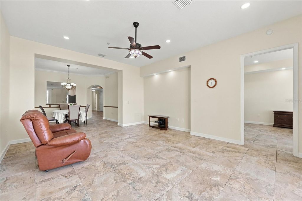 Image 26 of property listing at 8749 THE ESPLANADE 16, Orlando, FL 32836
