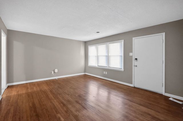 3398 SCENIC HWY, Memphis, TN 38128