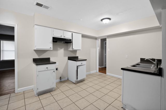 3398 SCENIC HWY, Memphis, TN 38128