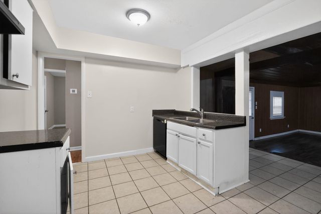 3398 SCENIC HWY, Memphis, TN 38128