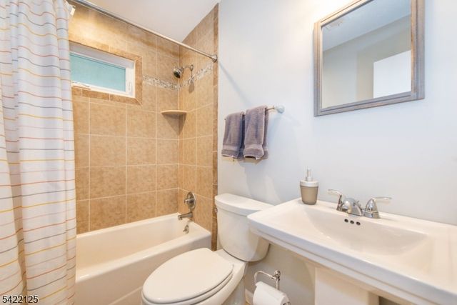 14 Villa Rd, Little Falls Twp., NJ 07424