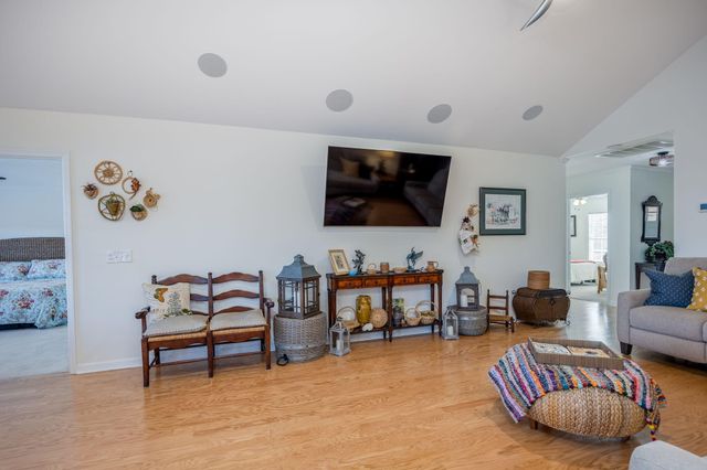 1088 Shore Drive, Manning, SC 29102