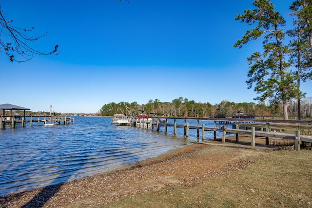 1088 Shore Drive, Manning, SC 29102