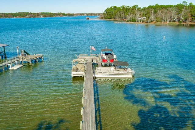 1088 Shore Drive, Manning, SC 29102