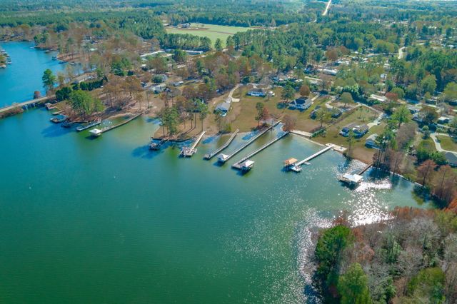 1088 Shore Drive, Manning, SC 29102