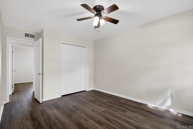 28 Greenhaven Pl, Jacksonville, AR 72076