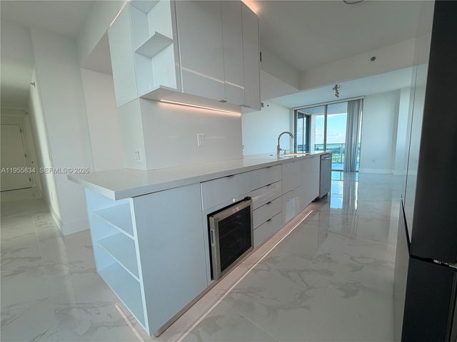 2641 N Flamingo Rd 2208N, Sunrise, FL 33323