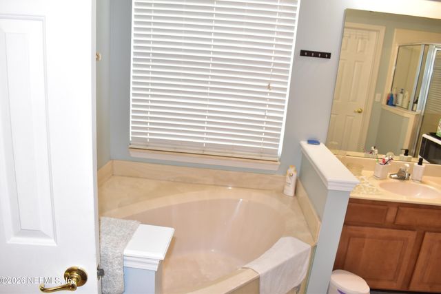 3204 WANDERING OAKS Drive, Orange Park, FL 32065