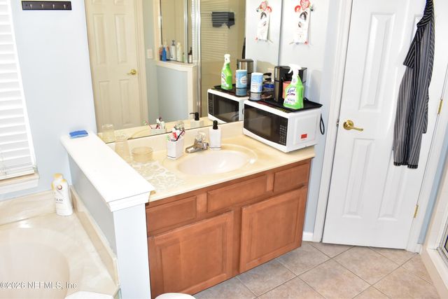 3204 WANDERING OAKS Drive, Orange Park, FL 32065